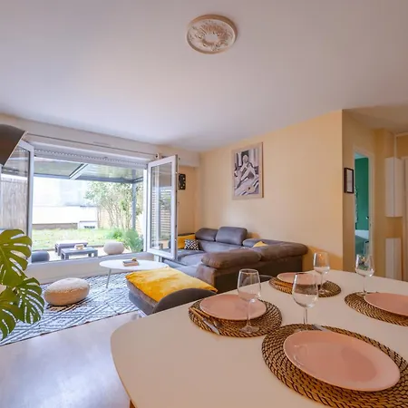 Le Coin Du Bonheur Апартаменты *